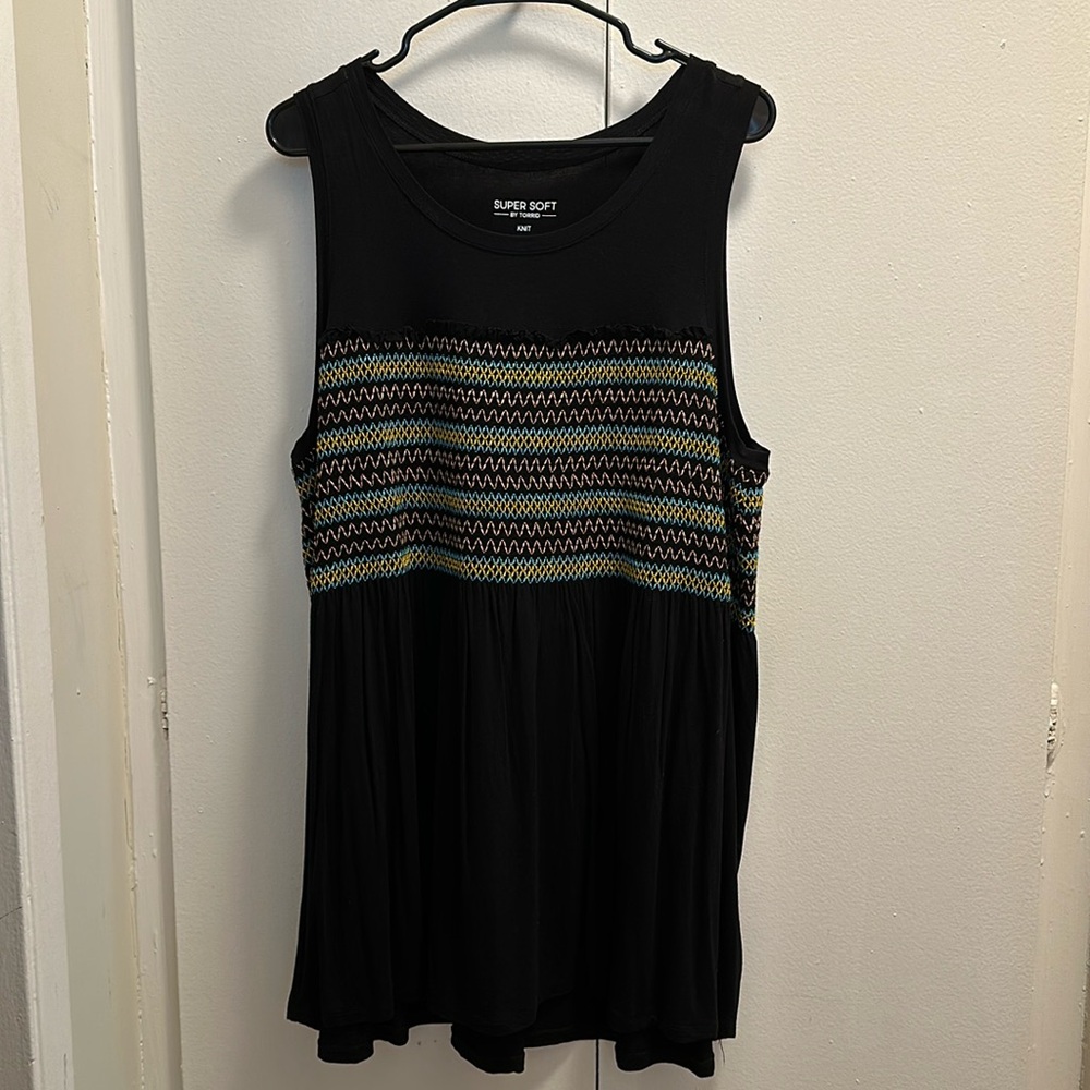 Torrid-Super Soft Crew Neck Smocked Tank size 3x